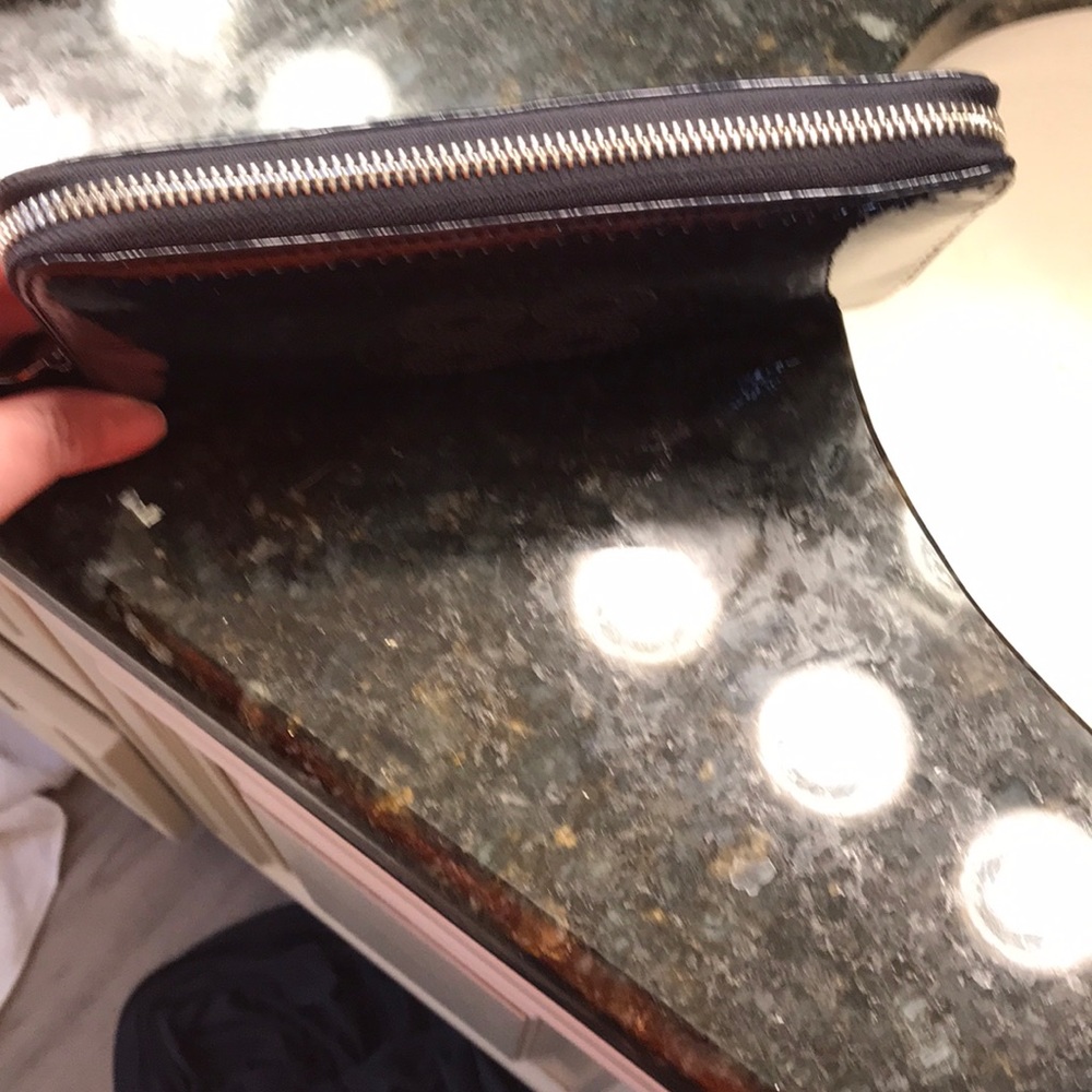 Coach handbag. Matching wallet - Picture 7 of 8
